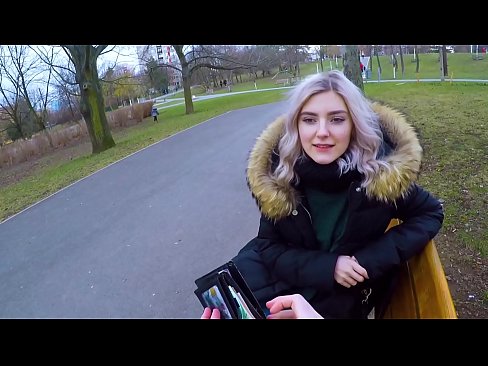 ❤️ Tibla kum sħun ta' barrani għall-flus - blowjob fil-park minn Eva Elfie ❤ Vidjow porn lilna ❤